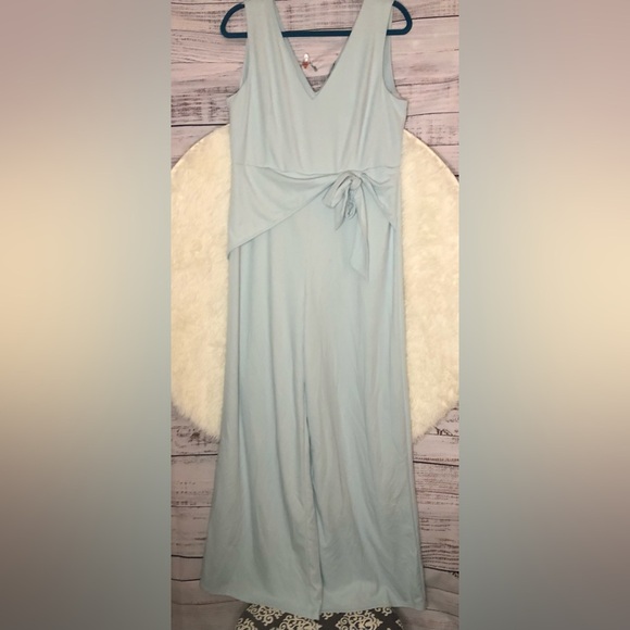 VENUS Light Powder Blue Aqua Sleeveless Jumpsuit sizes Large and XL NWOT - Picture 3 of 16